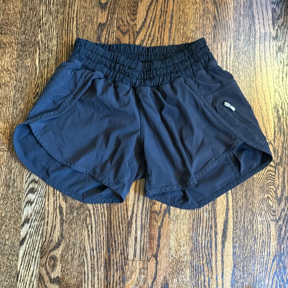 lululemon athletica Pants - Lululemon shorts high rise 2.5